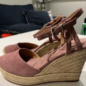 CROWN VINTAGE espadrilles Wedge shoe 7.5 M